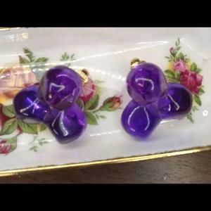 Vintage Avon 1980s Purple Dawn Lucite Cluster Gold Tone Clip On Fashion Earrings